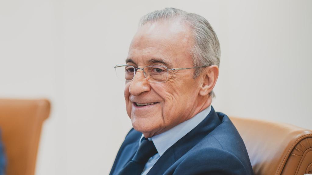 Florentino Pérez, candidato a las elecciones del Real Madrid, durante su entrevista con EL ESPAÑOL.