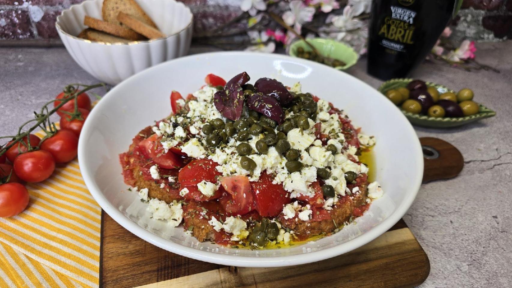 Receta ensalada Dakos.