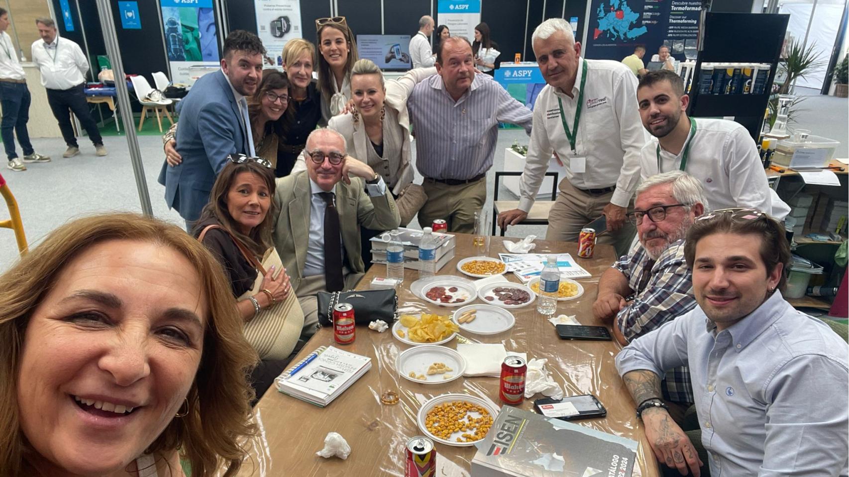 Encuentro de amigos en el FIC de Guijuelo.