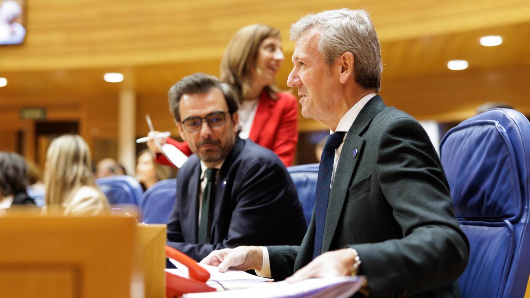 El presidente de la Xunta, Alfonso Rueda, en la sesión de control del Parlamento de Galicia.