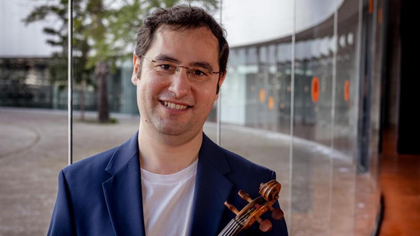 Una foto de archivo del violinista Nersés Avakimyan.