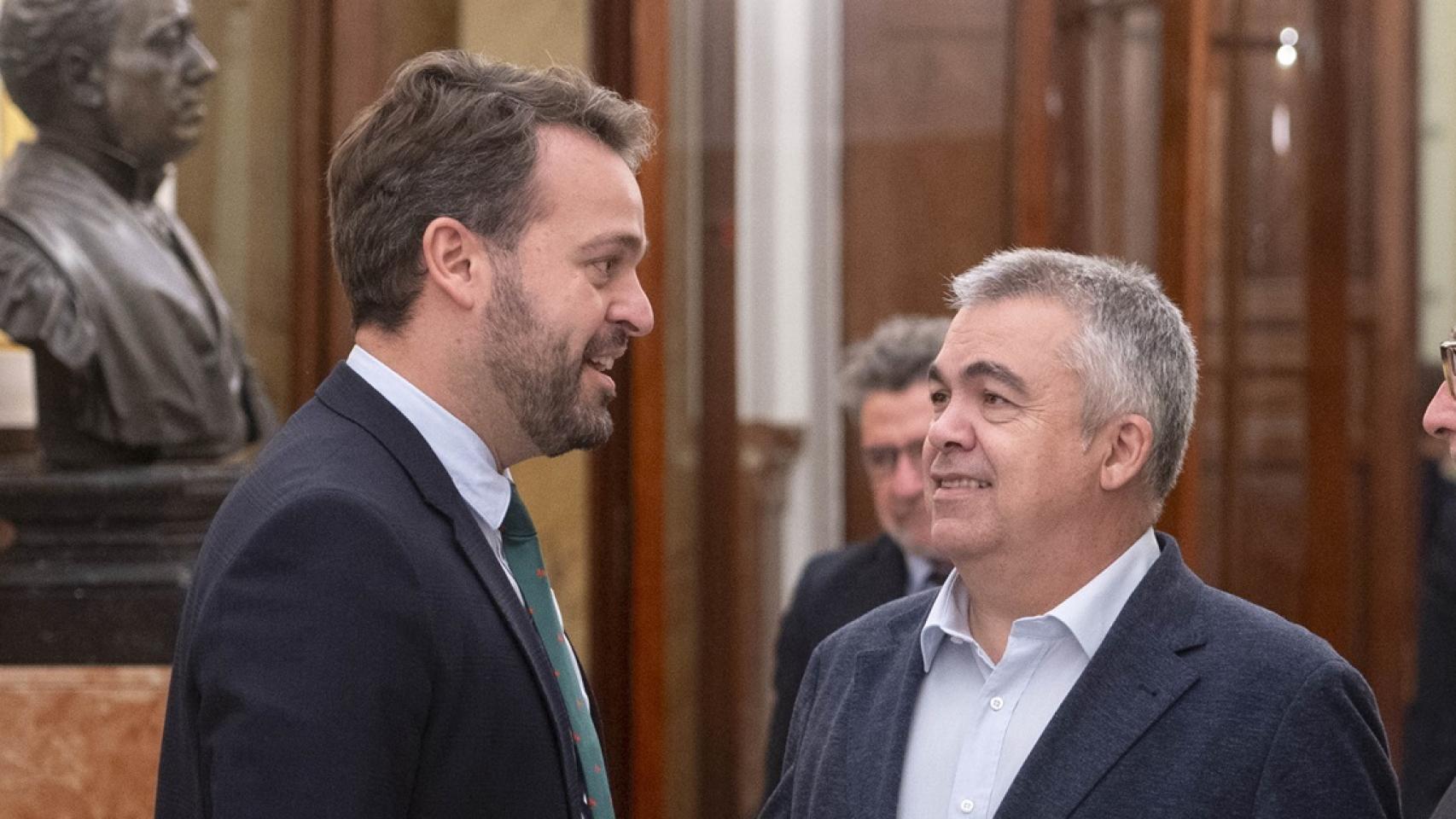 Juanfran Serrano junto a Santos Cerdán en el Congreso.