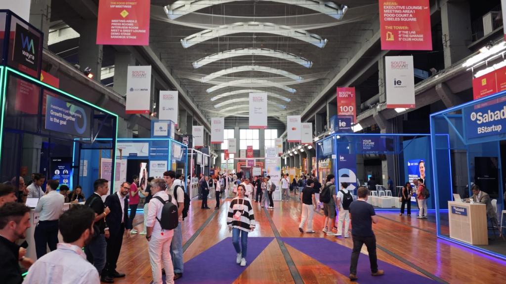 Imagen del pasillo central de South Summit 2026, a media mañana del jueves.