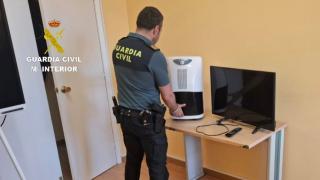 Detenido un vecino de Tomiño (Pontevedra) de 55 años como presunto autor de un robo con fuerza cometido en una vivienda del municipio.