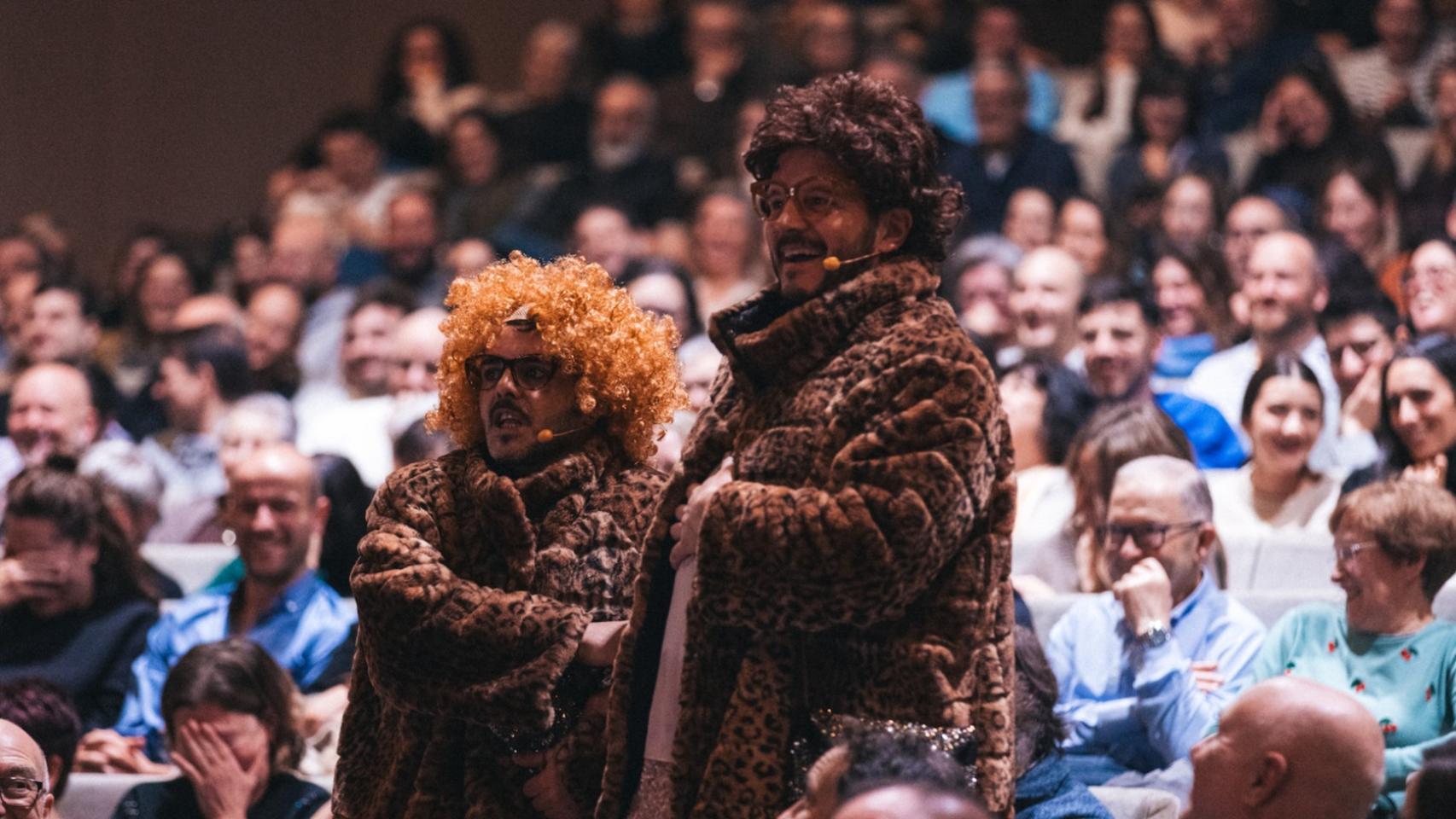 Amoriños, el espectáculo protagonizado por Xosé A. Touriñán y David Perdomo