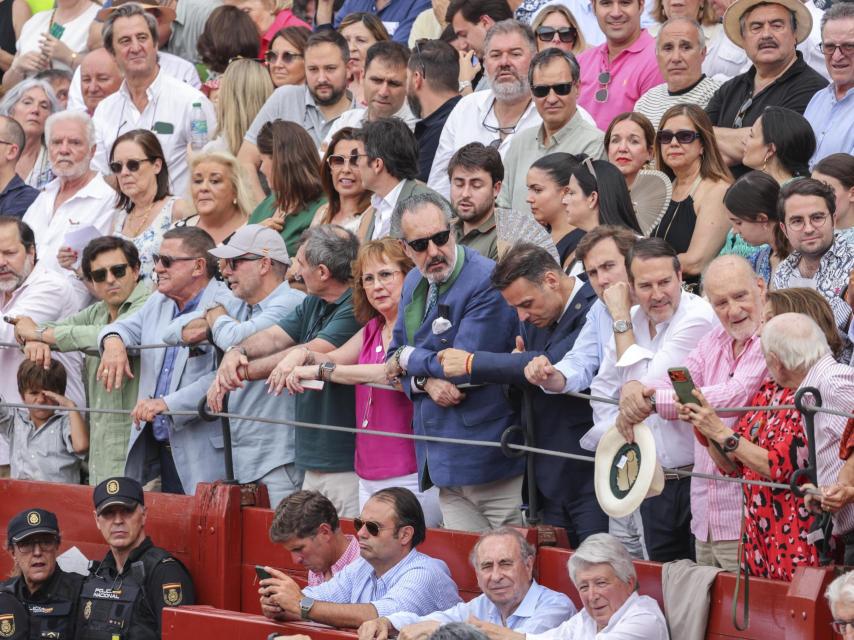 Jaime de Marichalar en la tendido y Pedro Trapote y Enrique Cerezo en la tendido.