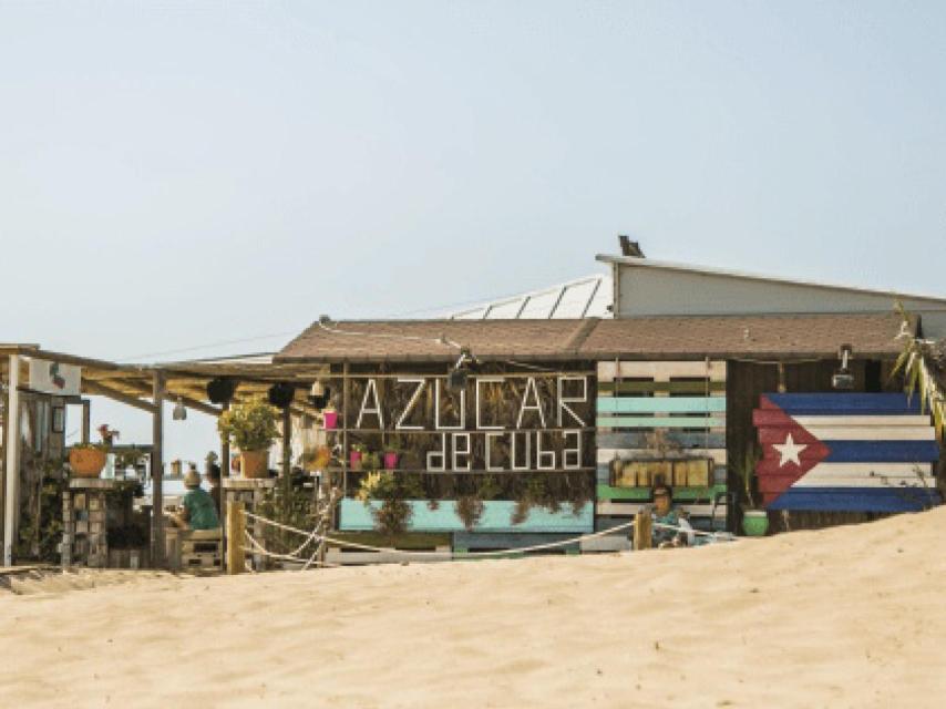 El chiringuito Azúcar de Cuba en Rota.