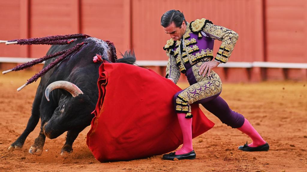 Juan Ortega pega el Muletazo en la Maestranza.