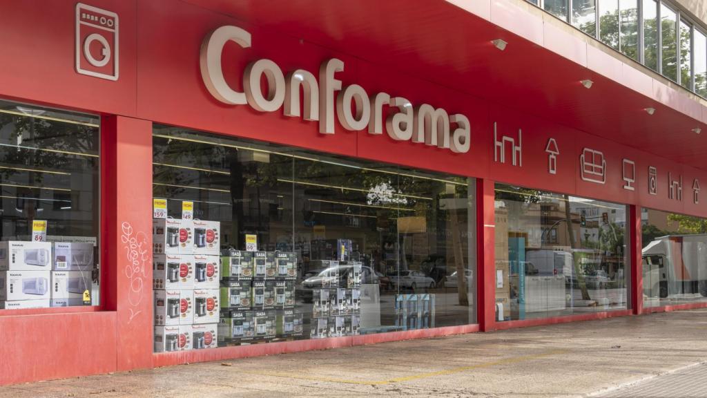 Tienda de Conforama. 
