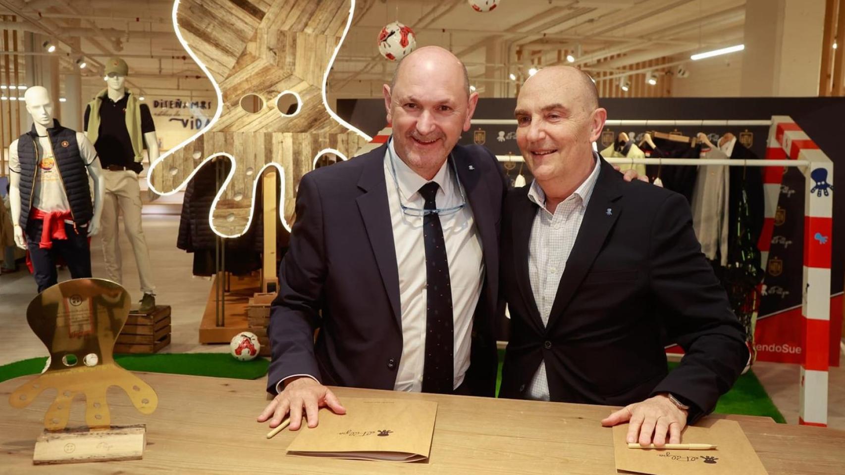  Rafael Louzán, presidente de la Real Federación Española de Fútbol, y José Antonio Chacón, presidente de elPulpo