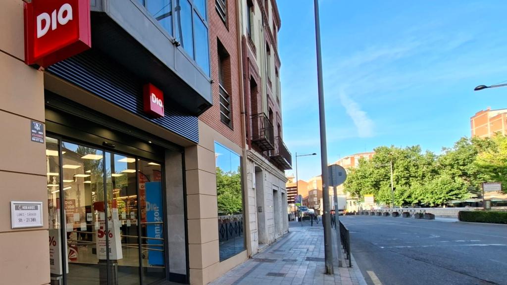 Fachada de la nueva tienda de Dia en Medina del Campo