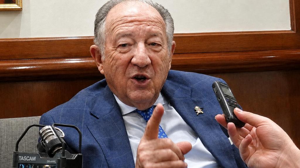 El exdirector del CNI Félix Sanz Roldán durante la entrevista.