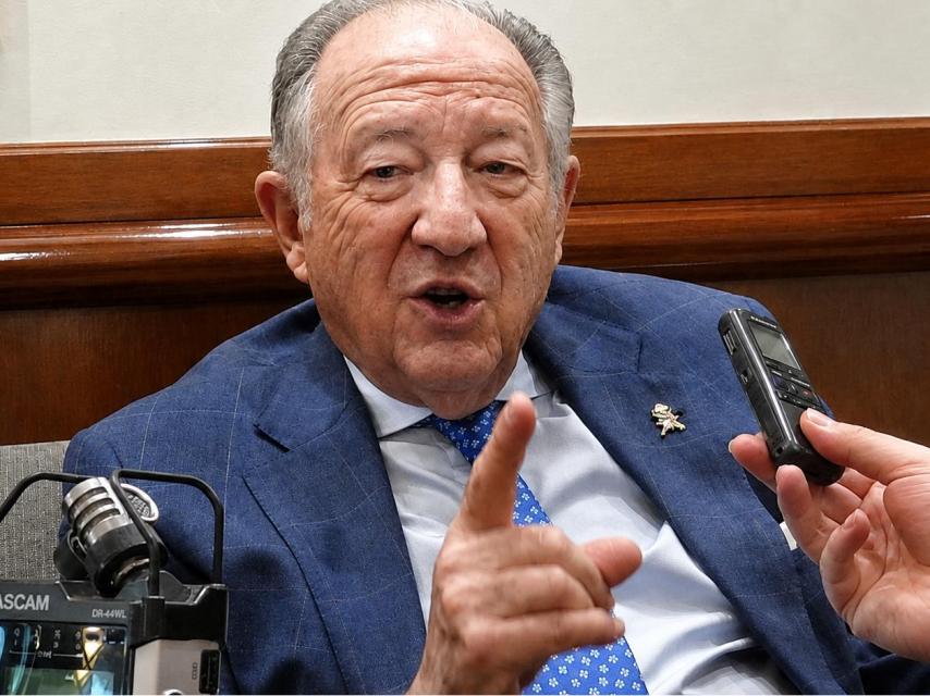El exdirector del CNI Félix Sanz Roldán durante la entrevista.