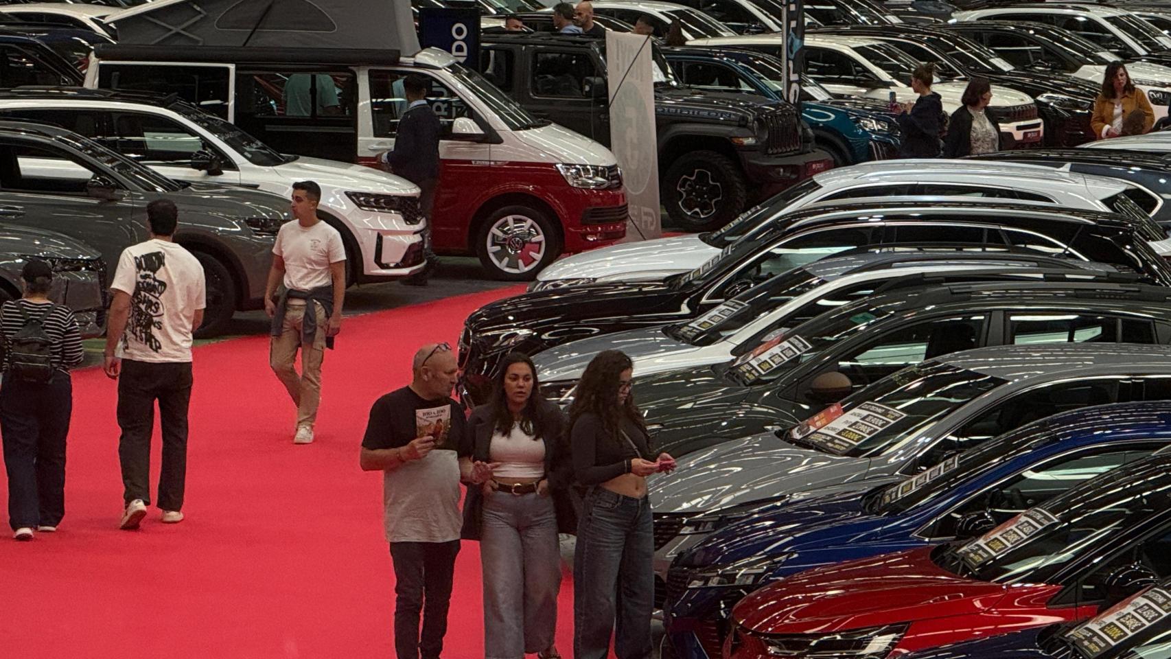 Feria del coche de ocasión en Vigo. 