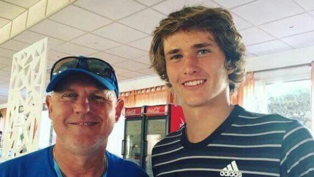Zverev, junto a su padre. 