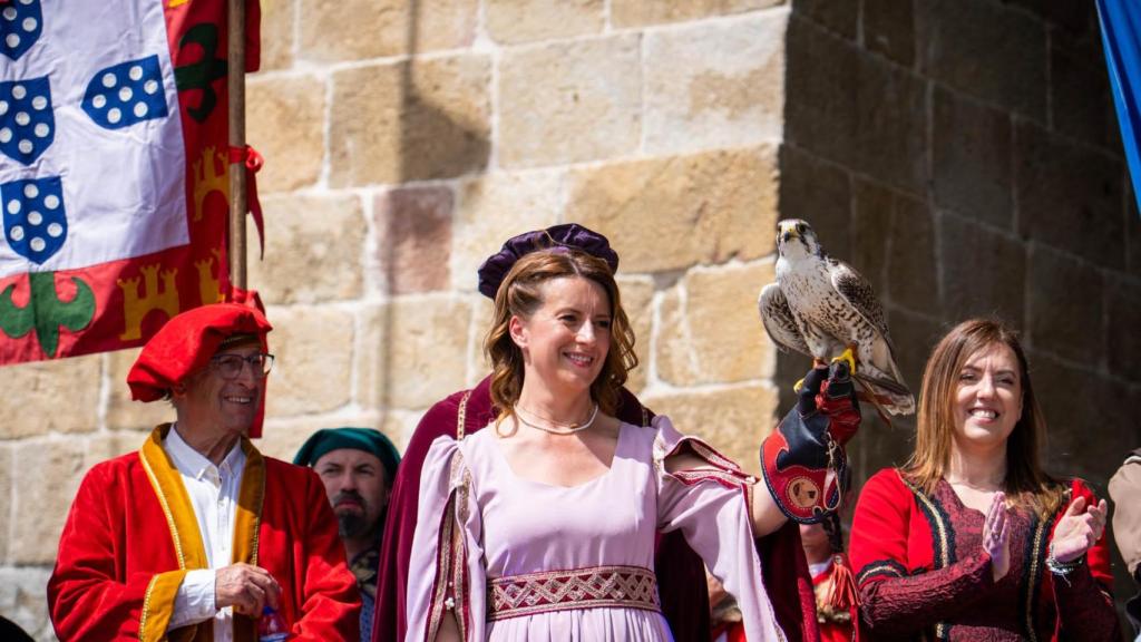 Una bella dama durante la Feria Medieval de Pinhel 2026