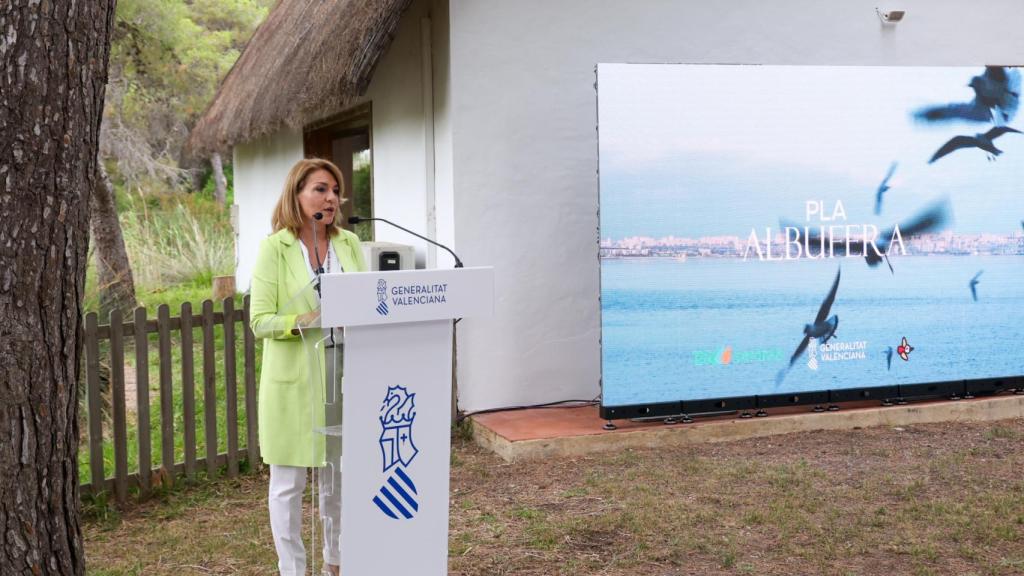 Susana Camarero, en la presentación del 'Plan Albufera'. EE