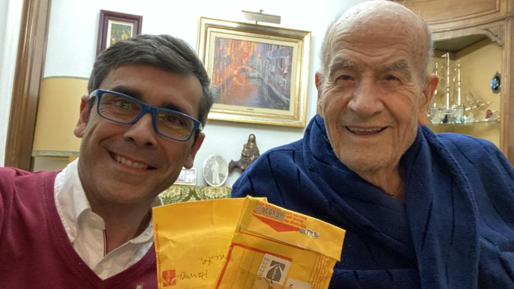 Eduardo Sánchez Butragueño, a la izquierda, y Guillermo Santacruz, a la derecha.