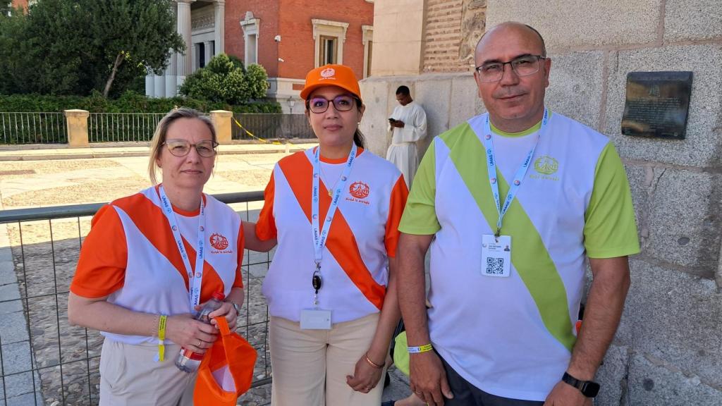 Asistentes a la misa del Papa en Cibeles