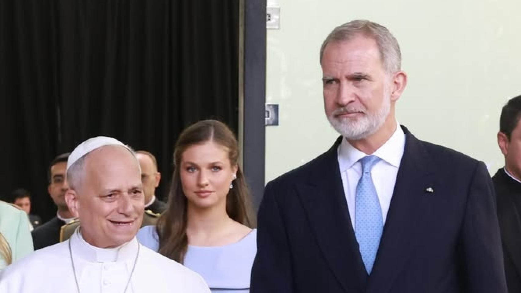 Los reyes Felipe y Letizia, con el Papa León XIV.