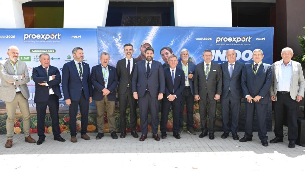 representantes del sector hortofrutícola y asistentes a la asamblea general de Proexport 2026