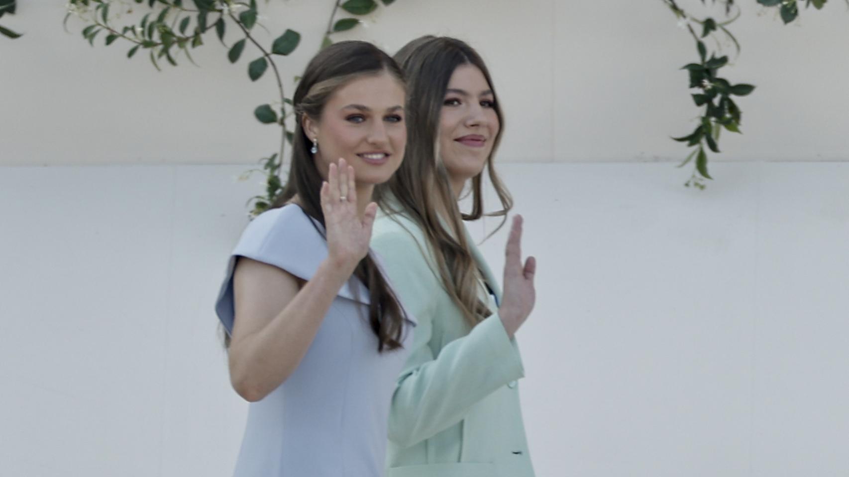 Las hijas de los Reyes, por la mañana en la misa del Papa.