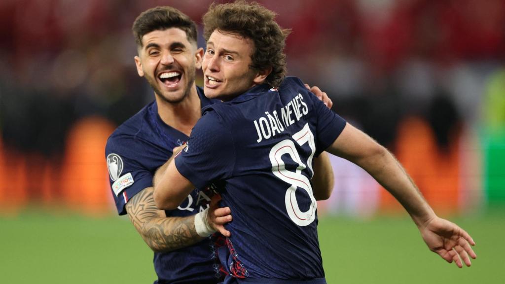 Joao Neves celebrando durante la final de la última Champions League.