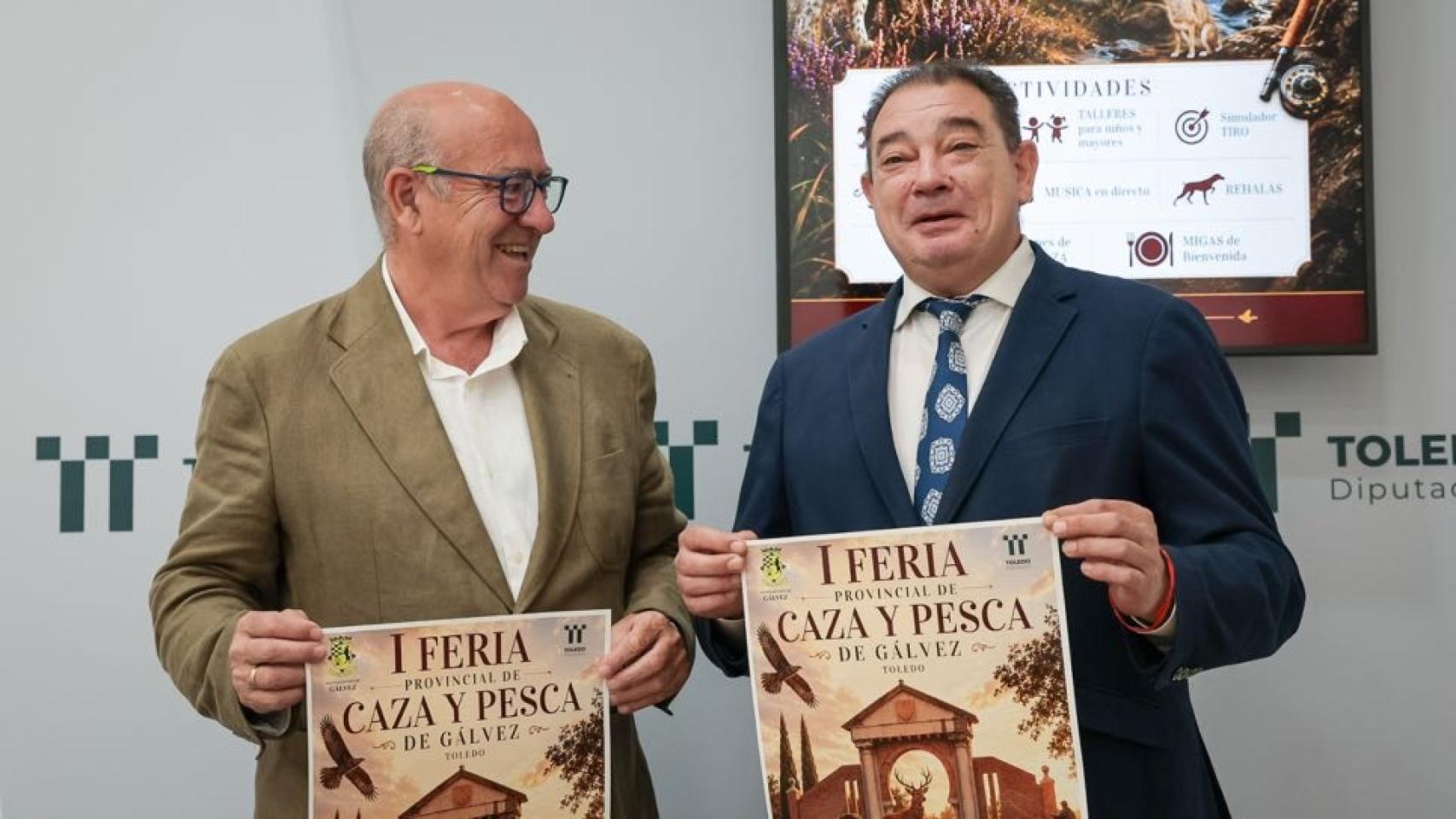 José Eugenio del Castillo, diputado de Contratación y Patrimonio, y Manuel Fernández Lázaro-Carrasco, alcalde de Gálvez.