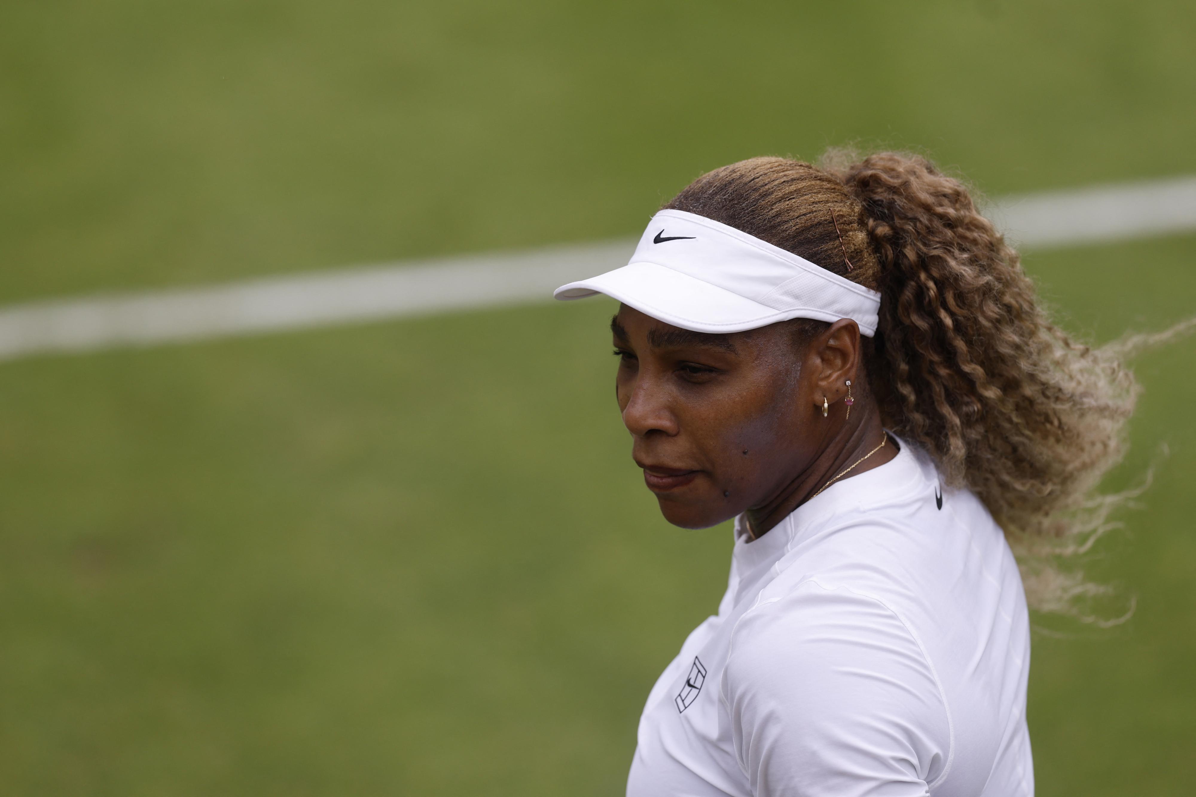 Serena Williams vuelve a los 44 años y desafía todas las reglas del tenis: a ellos se les permite pausar, a ellas retirarse
