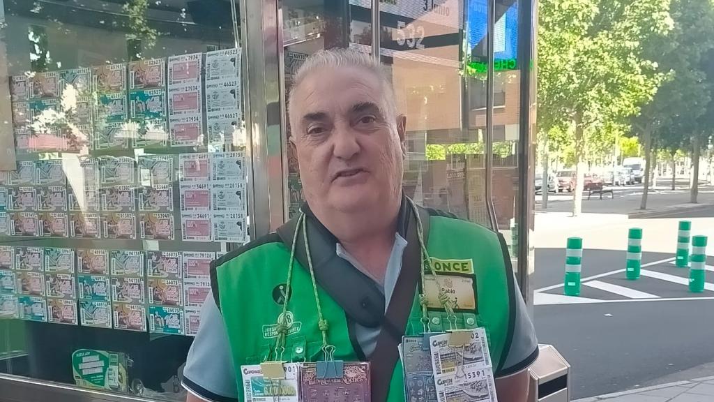 Pablo Suarez Manilla, vendedor en León