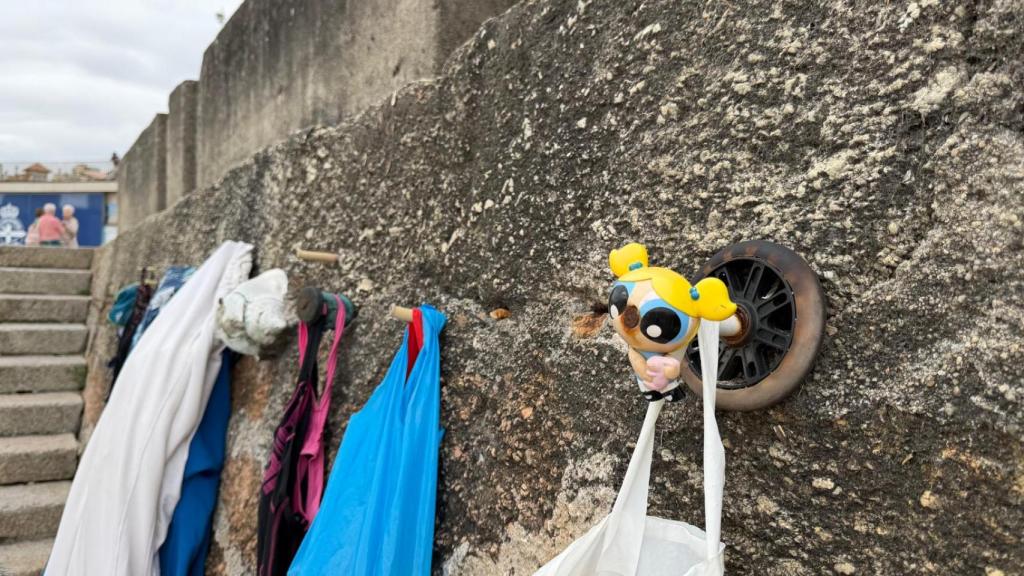 Uno de los percheros de los Golfiños