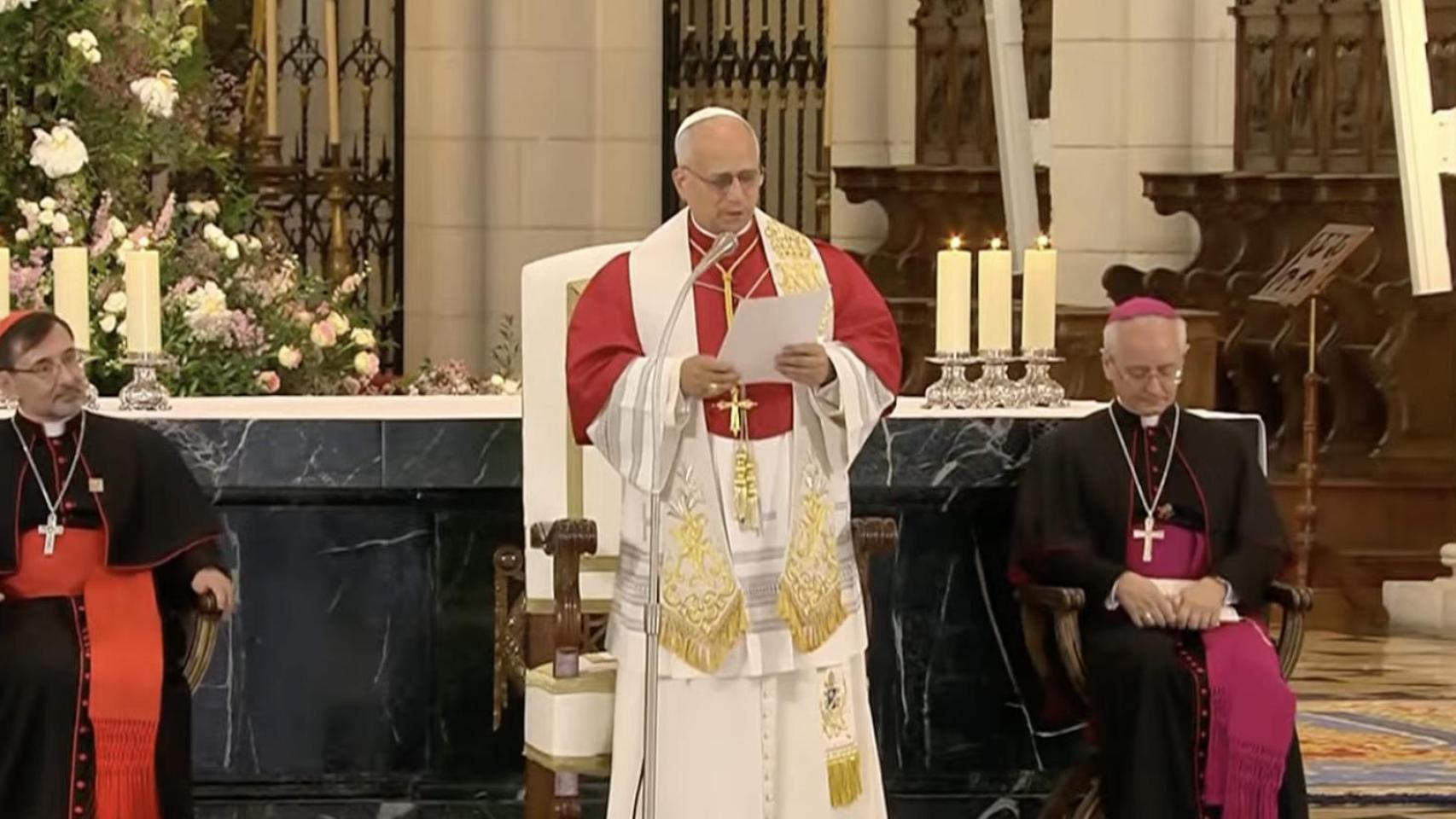 El Papa León XIV en la catedral de La Almudena de Madrid.