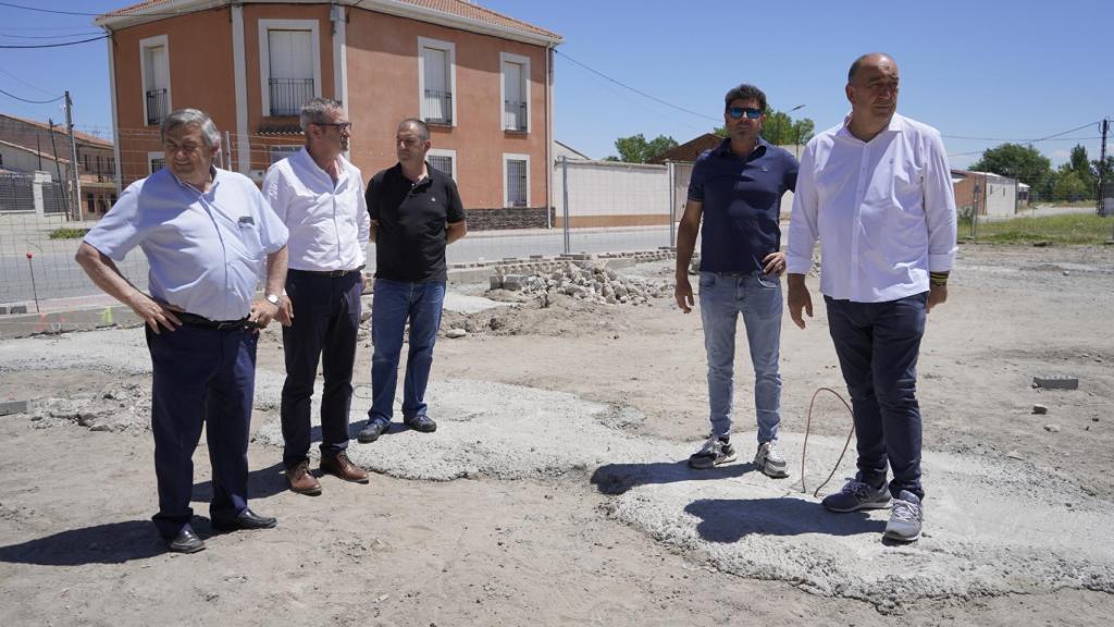 En Moraleja de Coca, Miguel Ángel de Vicente se ha interesado por cómo es la vida de Urbana y Alberto