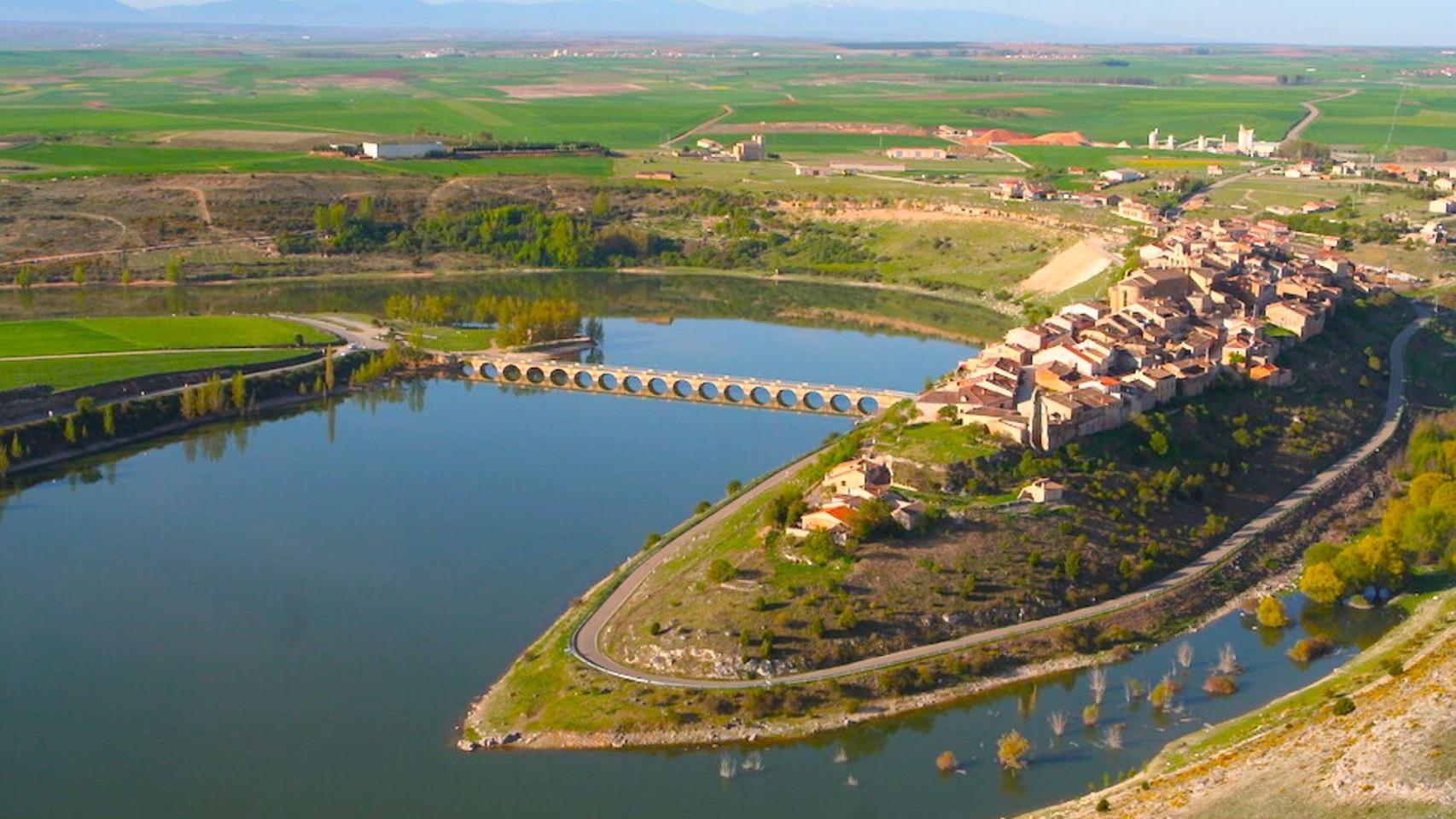 El refugio medieval que conquista al turismo de naturaleza.