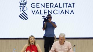 La consellera de Educación, Carmen Ortí, y el secretario autonómico, Daniel McEvoy. Ana Escobar / EFE
