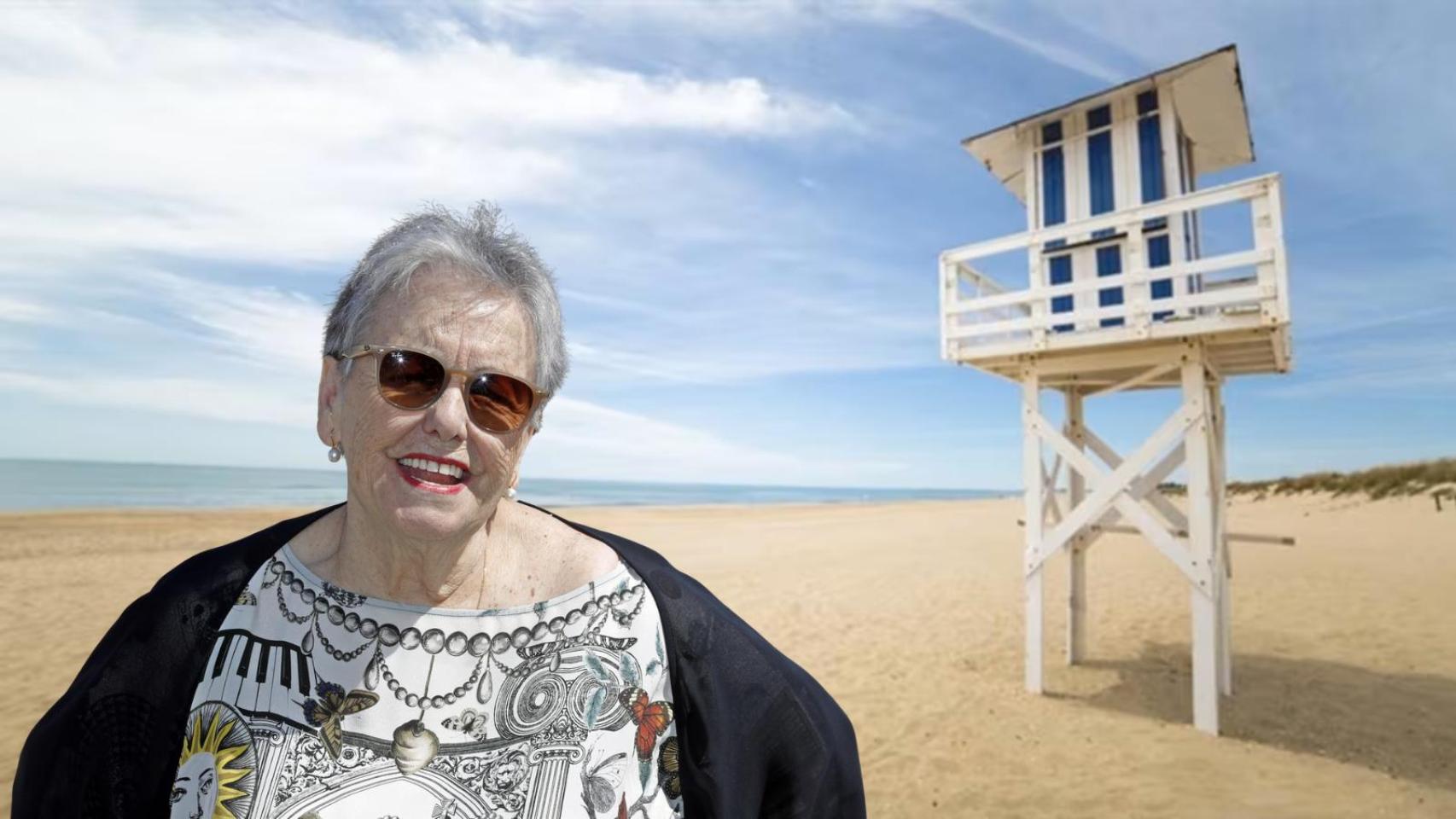 María Galiana y la playa de la Casita Azul de Isla Cristina.