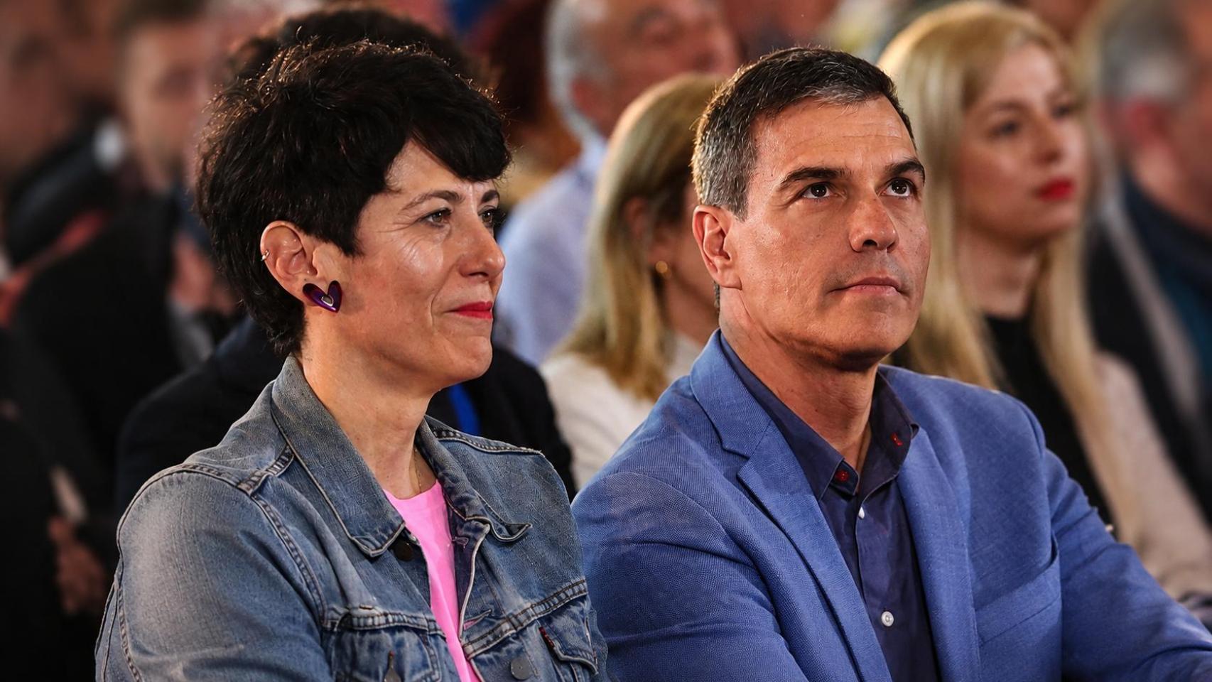  Elma Saiz y Pedro Sánchez.