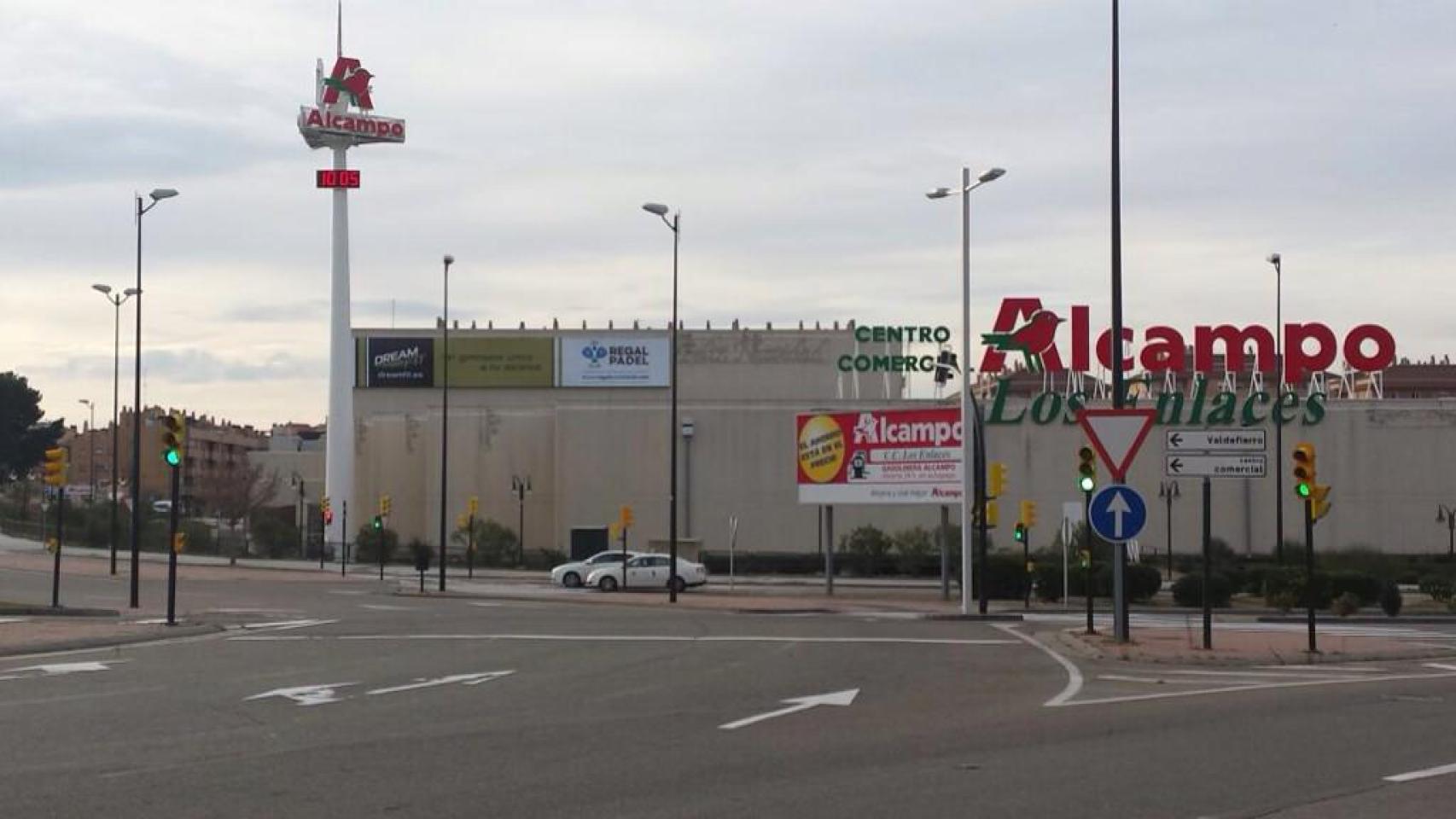 Centro comercial Los Enlaces.