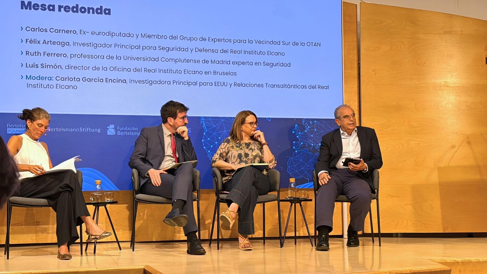 Mesa redonda.jpg