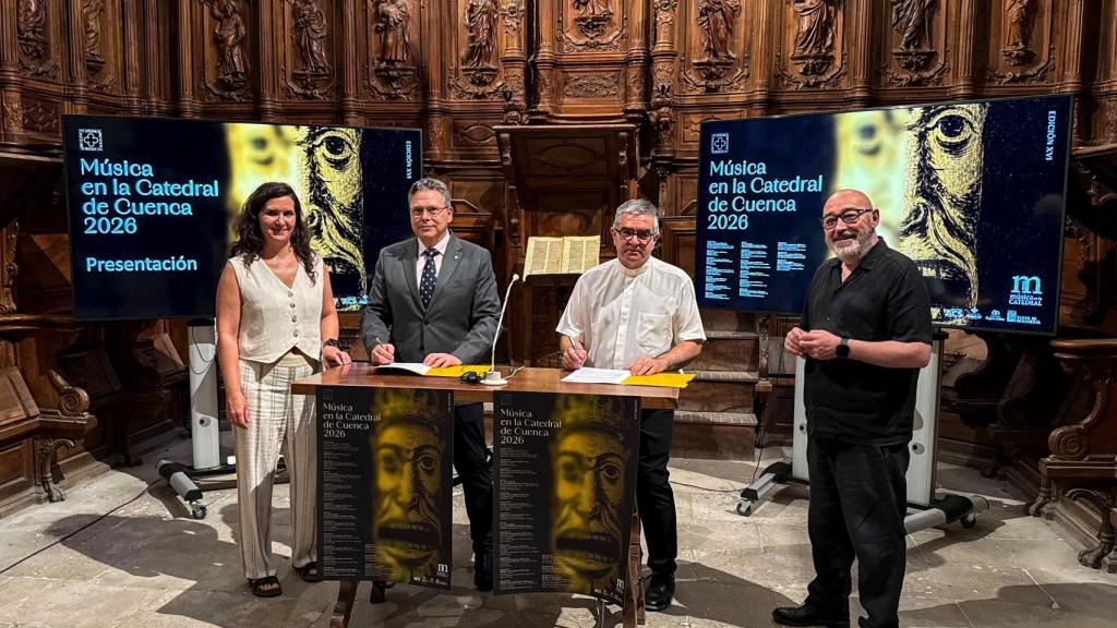 Acuerdo de colaboración entre la Fundación Globalcaja Cuenca y el Cabildo de la Catedral conquense.