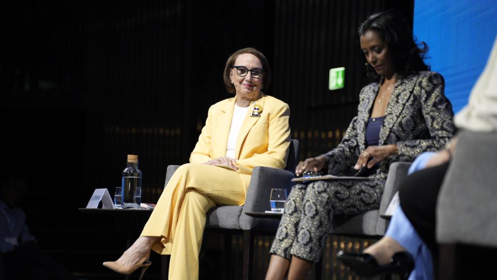 Rebeca Grynspan y Zeinab Badawi.