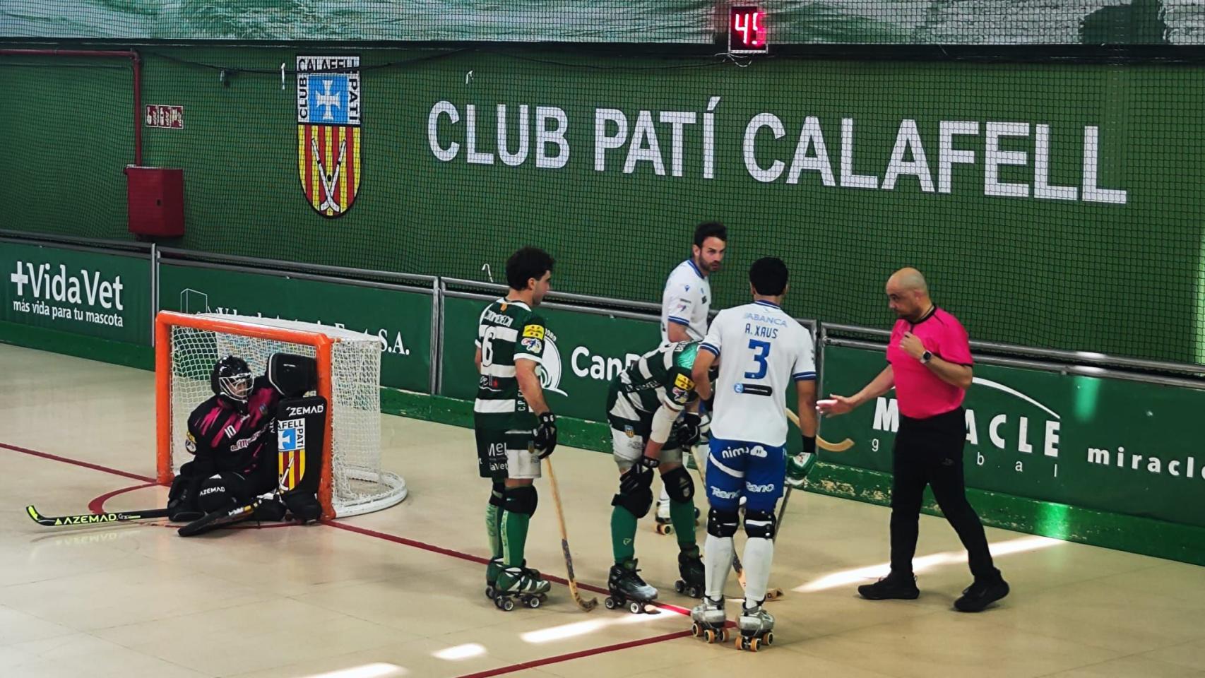 Lance de un partido del Liceo ante el Calafell en semifinales.