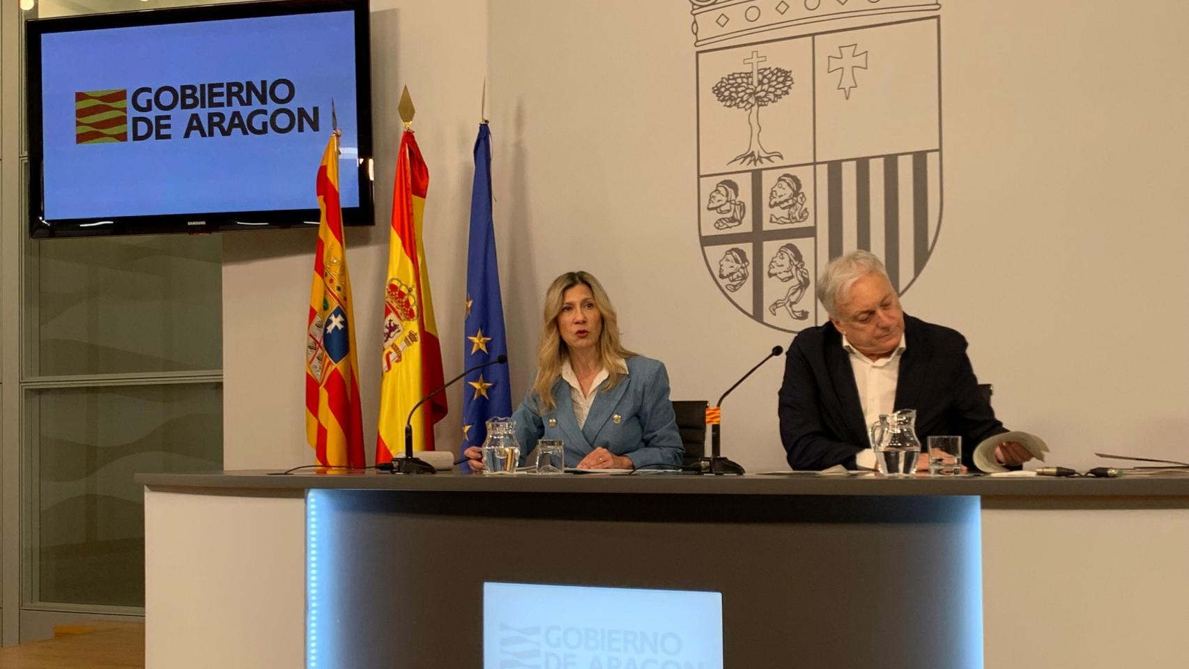 La vicepresidenta Mar Vaquero y el consejero Octavio López, en la rueda de prensa posterior al Consejo de Gobierno.