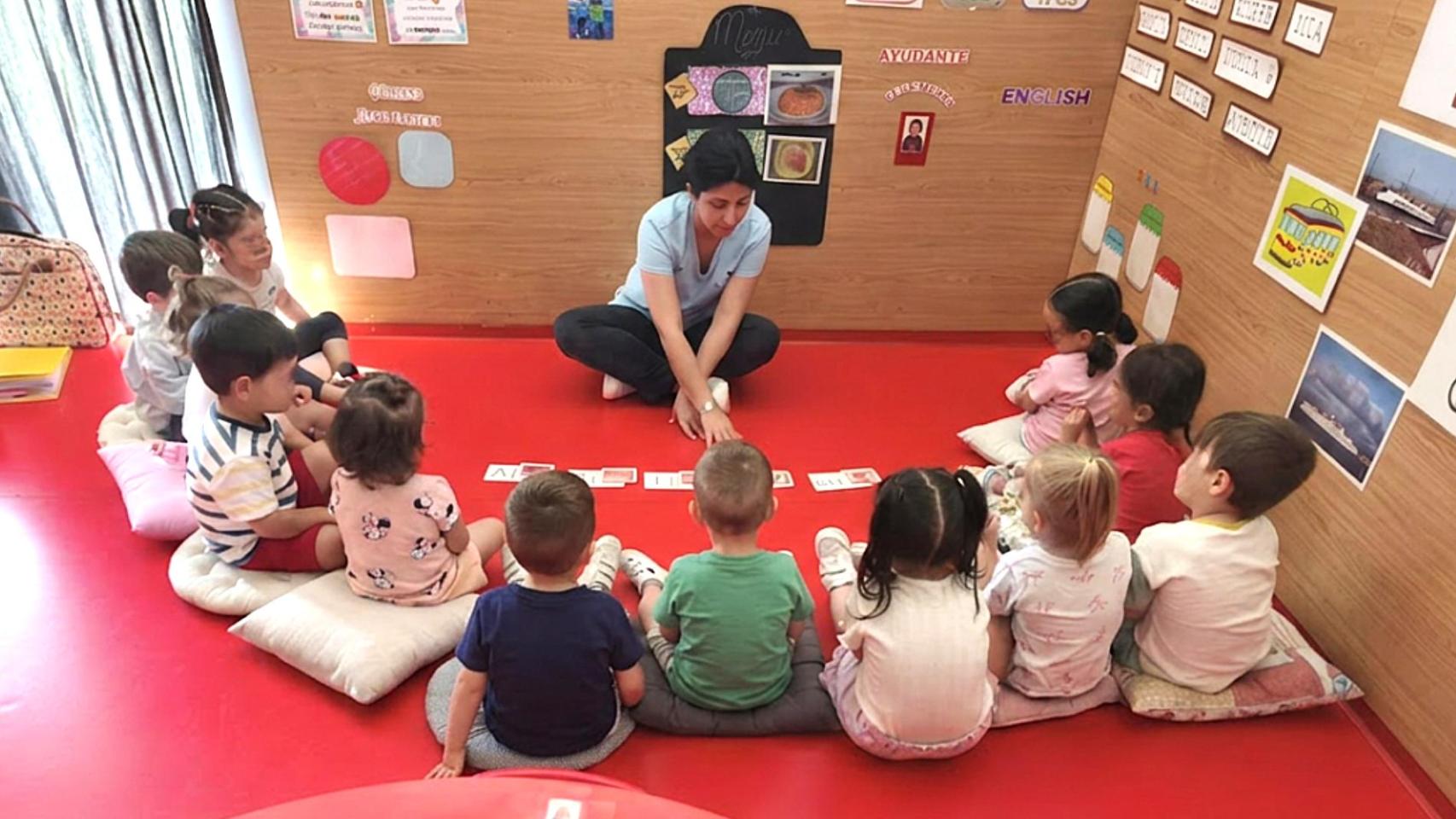 Sesión de estimulación del lenguaje en la Escuela Infantil Cres Sanz de Palencia