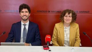 El concejal de Urbanismo e Vivenda, Iago Lestegás, y la alcaldesa de Santiago, Goretti Sanmartín.