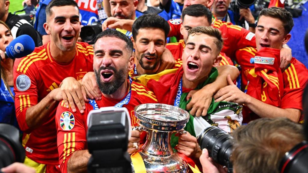 Los jugadores de la Selección celebrando la Eurocopa.