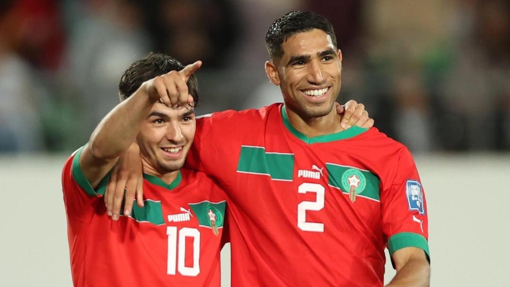 Brahim Díaz y Achraf Hakimi, durante un partido de Marruecos.