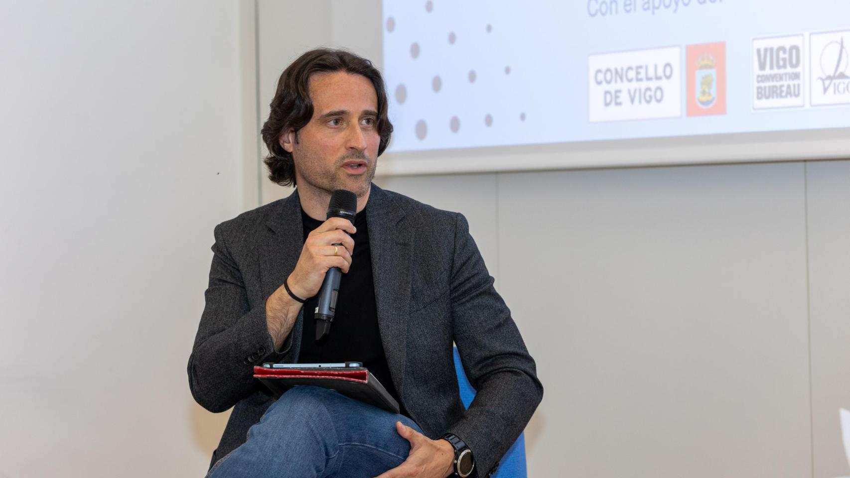 Luis Pérez Freire, director general de Gradiant, durante el Foro Empresa e Inteligencia Artificial de Vigo