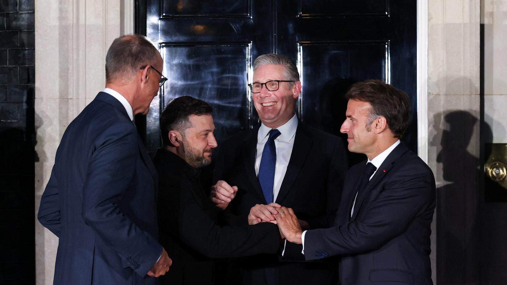 Friedrich Merz, Volodímir Zelenski, Keir Starmer y Emmanuel Macron, durante la reunión del domingo en Londres