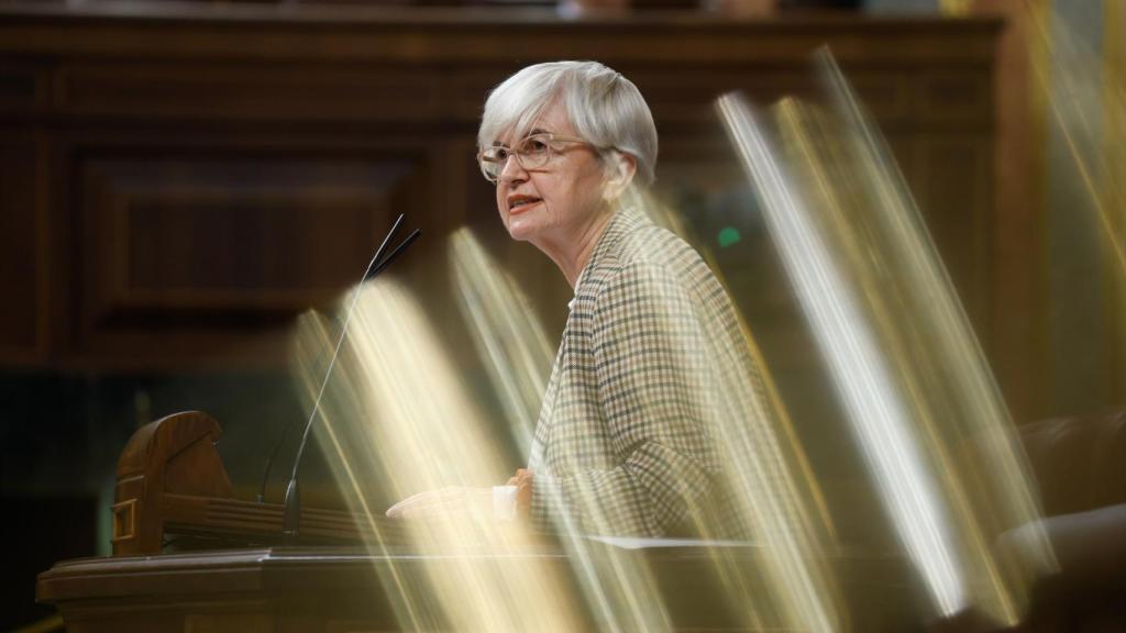 La secretaria segunda de la Mesa del Congreso, la diputada socialista Isaura Leal.